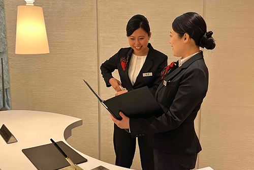 外国語のスキルや接客の経験がご入居者様とのコミュニケーションに活きています。